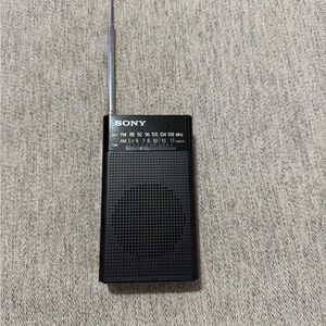 Sony ICF-P26 Portable AM/FM
Radio Black.Dc 3V R6 Size AA X2
Battery